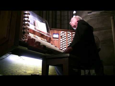 Philippe Lefebvre - Notre-Dame-de-Paris - Messe  grégorienne 19.04.2009 - Sortie improvisée