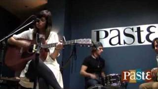 Nicole Atkins &quot;Hotel Plaster&quot; live at Paste