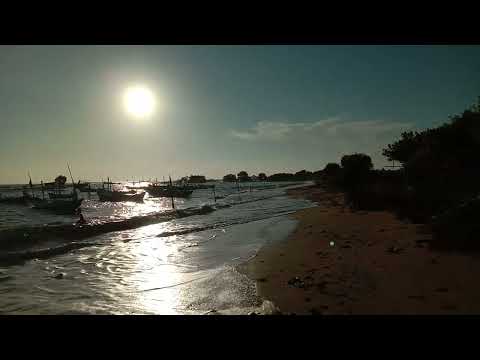 Desiran ombak pantaiku