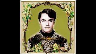 Juan Gabriel - Rosenda, No Me Olvides (2012) HD