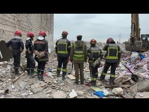 Video | Moroccans clear rubble at site of building collapse that killed 19 in Fes | AFP