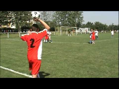 Orzeł Sadków - Czarni Jelcz-Laskowice 04.09.2005 r. Wynik 1-0