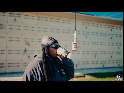 Mari Montana - Miss My Dawgs | Mic Performance