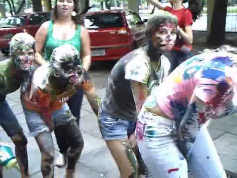 Trote sujo com os BIXOS de Pedagogia 2010/1 UFRGS (7)