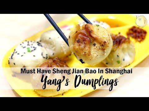 Bolinhos de Yang – Must Have Sheng Jian Bao (com suco estourando) em Xangai