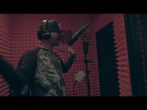 El Poeta Callejero - Cotorra 101 (Video Oficial) [ Freestyle 2014 ]