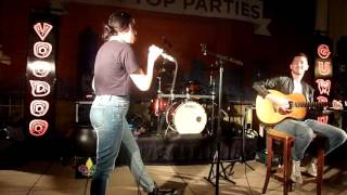 Noah Cyrus "I'm Stuck" (Live from Memphis TN 06-01-2017)