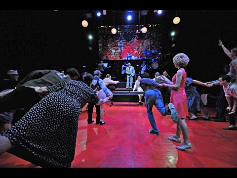 Non si uccidono così anche i cavalli? produzione Fondazione Teatro Due