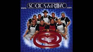 Sufro y Lloro Lyrics English Translation