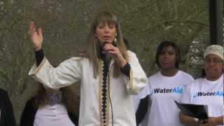 Water Aid Event with Tally Koren  &Vocally sound for water Singing - Rain Drops Keep Falling