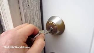 Best Way to Lubricate a Door Lock