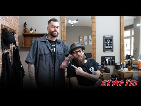 Chrisportage: Chris im Barber Shop