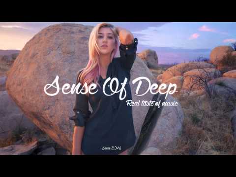 Twax feat. Solomina - Movin On (Radio Edit)