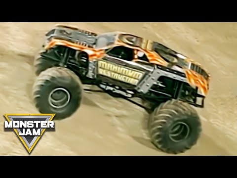 Maximale Zerstörung im Freestyle | Monster Jam World Finals VII | Monster Jam