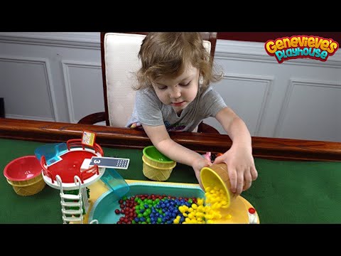 Genevieve Teaches Kids Colors with Rainbow Candy and Peppa Pig!