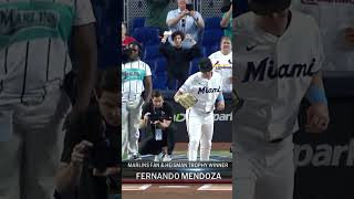 Fernando Mendoza throws out the ceremonial first pitch in Miami ????