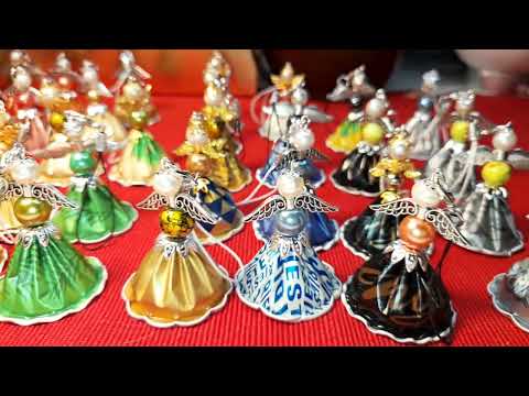 Andílci z kapslí od kávy.