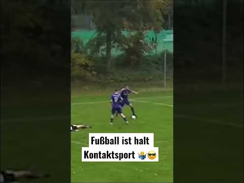 Fast den #Ball gespielt 😉 #fussball ist halt Kontaktsport 🤷‍♂️ #kreisliga #kreisligafussball