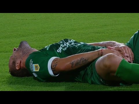 Brahian Aleman: Soccer Nutshot. Talleres vs. Banfield. 19/03/2023. Pelotazo en los huevos.