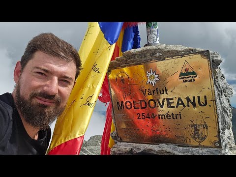 I climbed Vf. Moldoveanu on the most difficult and beautiful route. I met Klaus Iohannis on the way