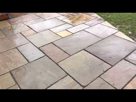 Rippon Buff Riven Indian Sandstone Patio Complete