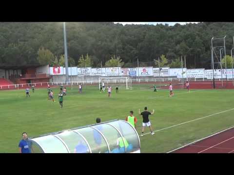 Gol de Jesús . Atlético Bembibre 2 - C.D. Villamuriel 1 (Gol de Jesús, 2-1)