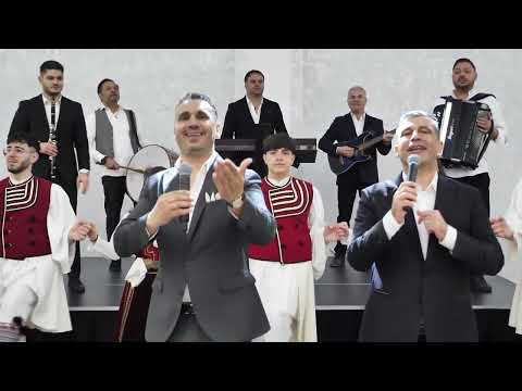 Makidonia - Featǎ cu paputsli analtsǎ