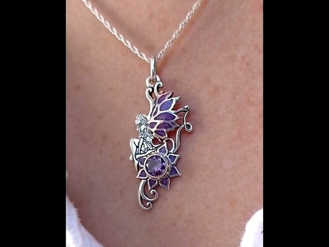 Vídeo relacionado con EUEAVAN Collar de princesa Wendy Campanilla con colgante de hada Elfo bailarina mágica de ballet con corazón de circonia cúbica, alas de ángel, joyería con cita de cuento de hadas, regalo para mujer