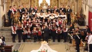 preview picture of video 'Coro do Carmo de Beja e Coro Juvenil do Carmo - Há 2.000 anos nasceu Jesus'