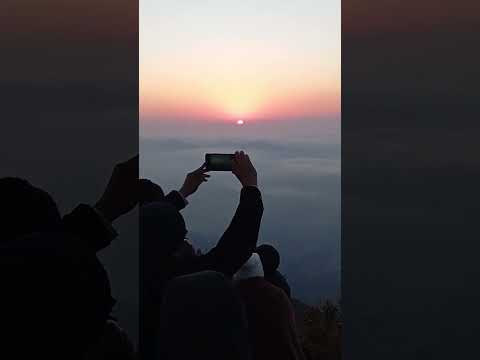 Nascer do sol no Morro Agudo