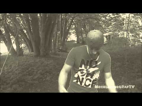 TOMMYGUNONE - GESUCHT & GEFUNDEN (FT. FLEXX*) (OFFICIAL MUSICVIDEO)