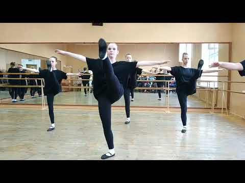 Выпускной экзамен по современному танцу