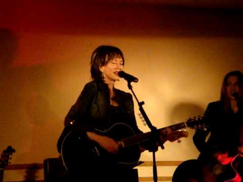 Pam Tillis - 'Train Without A Whistle' (Live in Ireland April 2009)