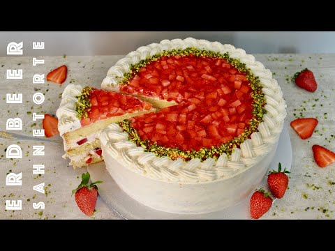 Classic Strawberry Stage Cake | The Perfect Summer Cake | Strawberry Summer Cake
