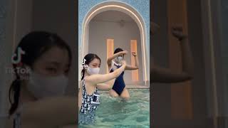 【即削除された動画】スクール水着美女