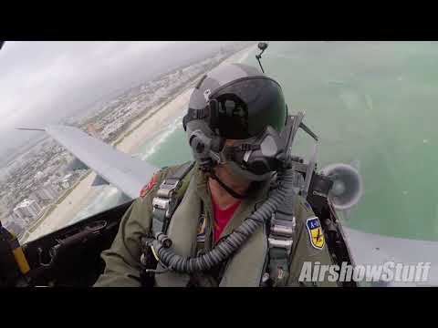 A-10 Warthog Cockpit Cam - Miami Beach Airshow 2018