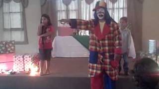 Payaso Pikorete en Fiesta Navidad 2009 Conchita Realty