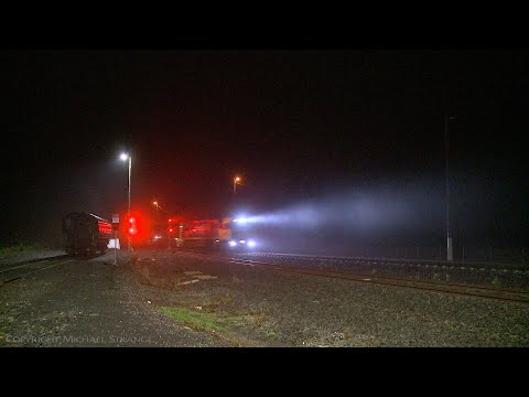 7PM5 Pacific National Mixed Freight Train In Fog - PoathTV Australian Railways
