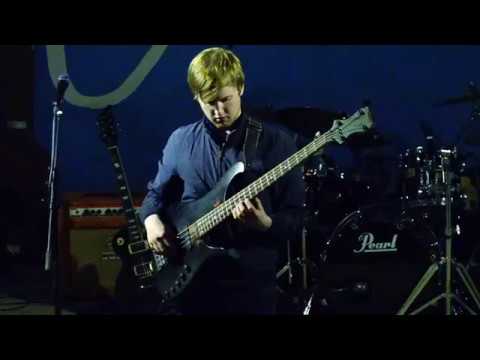 BLUE WAVE CAMP GÖHREN 2018 - "Bass Two-Handed-Tapping"