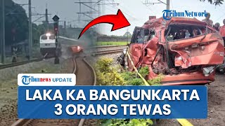 Mengenaskan! Mobil dan Motor Tertabrak Kereta Api Bangunkarta di Prambanan, 3 Orang Tewas di TKP