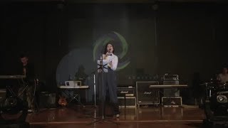 Beyonce Knowles - If I Were a Boy, Halo, Deja Vu (cover by Olivia Hutagalung)