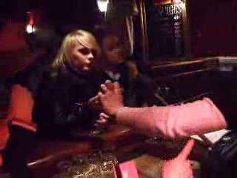 Praoelever i baren (halvt kreativ Borås-bartender)