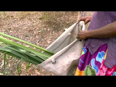 Gapuwiyak's women with clever hands