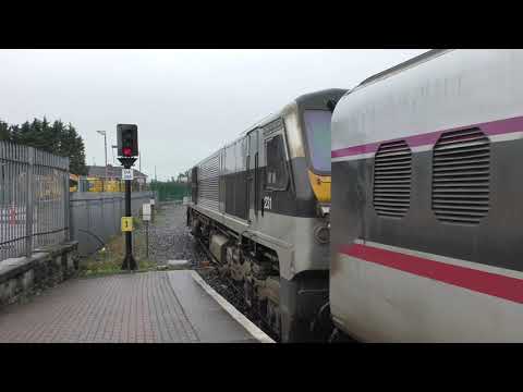 Irish Rail 201 Class Locos 206 and 231 + Enterprise Trains - Drogheda (17/8/20)
