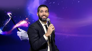 לכל אחד מאיתנו יש מטה קסם שאיתו הוא יכול לעשות פלאים 🪄 הרב שניר גואטה בשיעור אדיר עם סיפורים מטורפים (הרב שניר גואטה) - התמונה מוצגת ישירות מתוך אתר האינטרנט יוטיוב. זכויות היוצרים בתמונה שייכות ליוצרה. קישור קרדיט למקור התוכן נמצא בתוך דף הסרטון