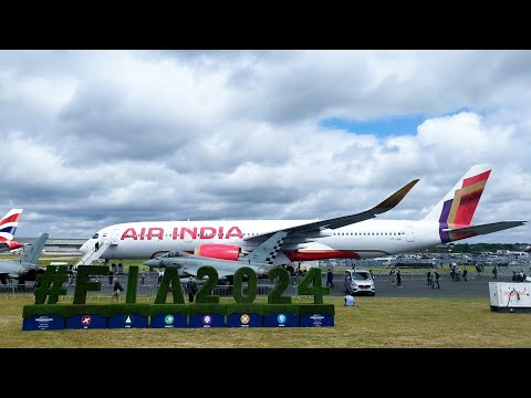 Arriving & Trade Halls on Day 1 at Farnborough International Airshow 2024 - Media Centre Flight Deck
