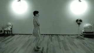 Yamila Ivonne Improvisando Tango Sola en Cuarentena 2020. Jugando, practicando, bailando la vida!!