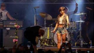 Kids In Glass Houses &amp; Frankie Sandford - Undercover Lover _ Radio1s Big Weekend