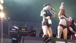 Genitorturers - Devil in a bottle