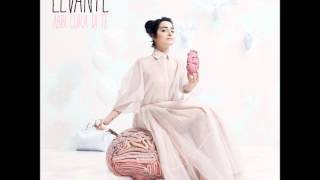 Levante - Pose Plastiche